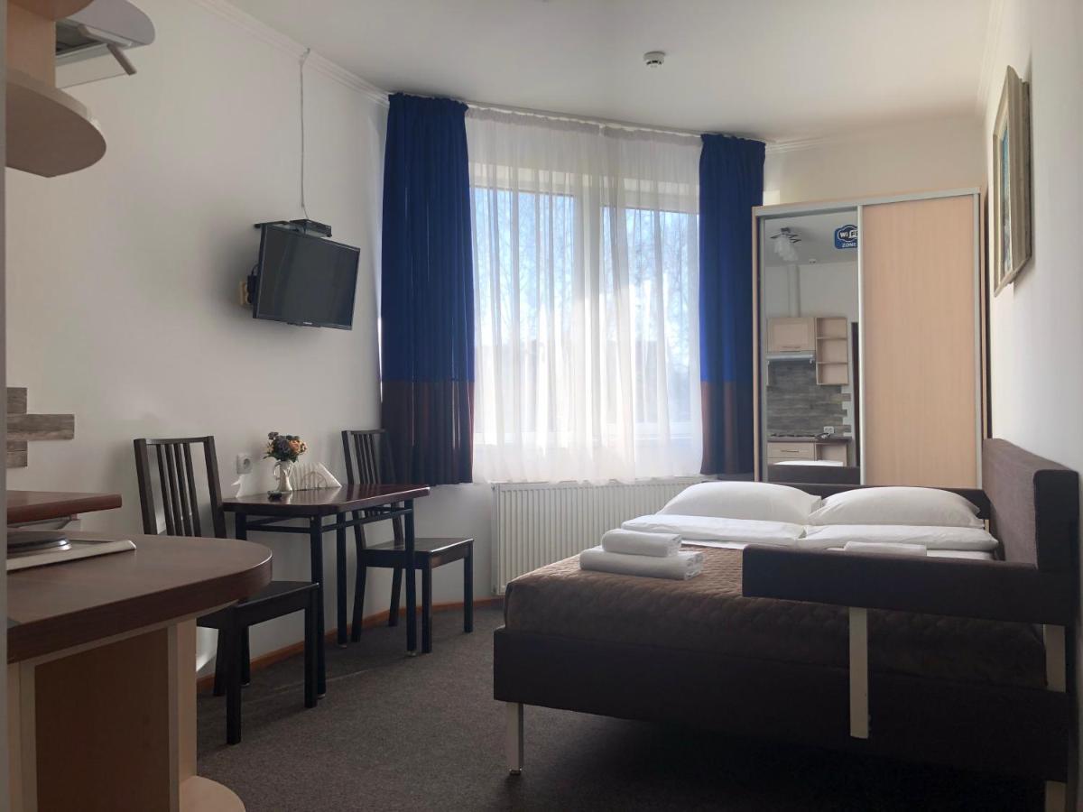 Apartament Авіа Użhorod Zewnętrze zdjęcie